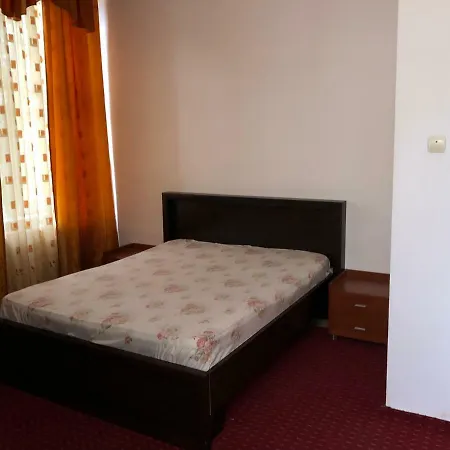 Konukevi Casa De David Bükreş