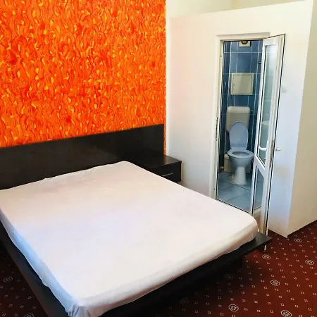 Konukevi Casa De David Bükreş